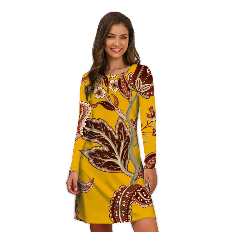 Robe jaune à fleurs sale